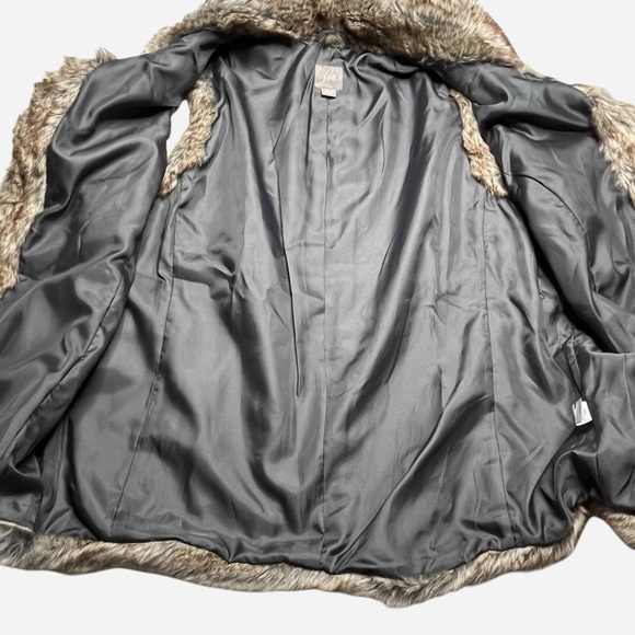 J Jill Womens Size M Vest Jacket Gray Faux Fur Trim Button Down Front Pockets - Picture 8 of 14